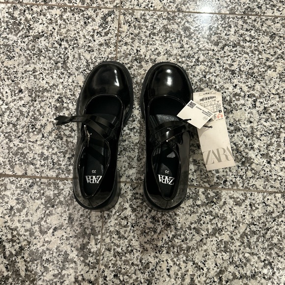 Zara Patent Black Heeled Mary Jane Shoes Size 5 NWT - Picture 2 of 6